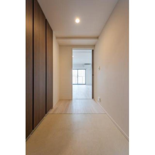 玄関　※写真は同タイプ住戸です。