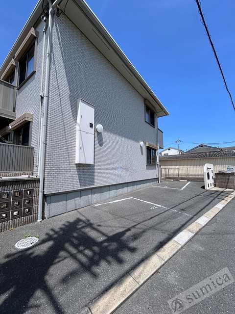 駐車場　車の出入りもラクラクです♪