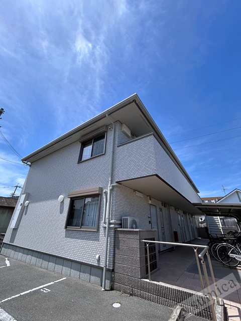 建物外観　スタイリッシュな建物です＾＾