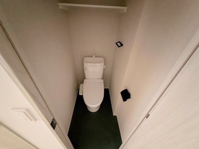 トイレ　綺麗なトイレにはウォシュレット標準装備です。
