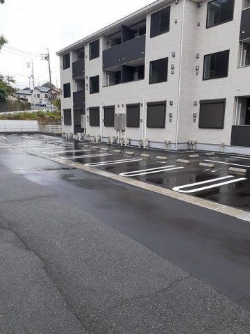 駐車場　駐車場完備です