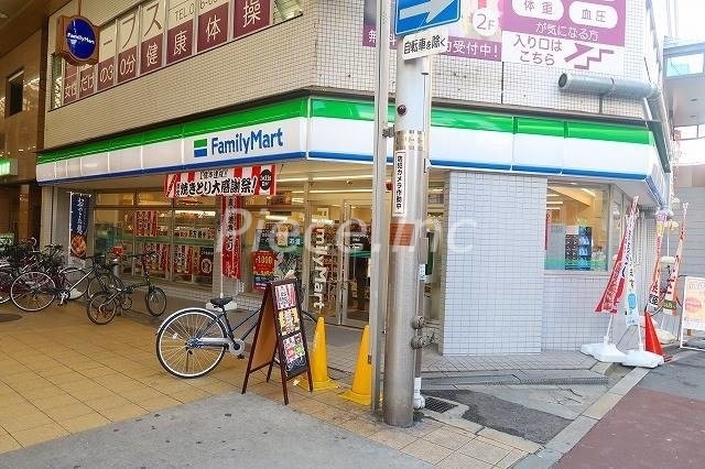 コンビニ　ファミリーマート京橋中央商店（コンビニ）まで275m
