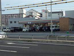コンビニ　セブンイレブン 明石硯町店（コンビニ）まで658m