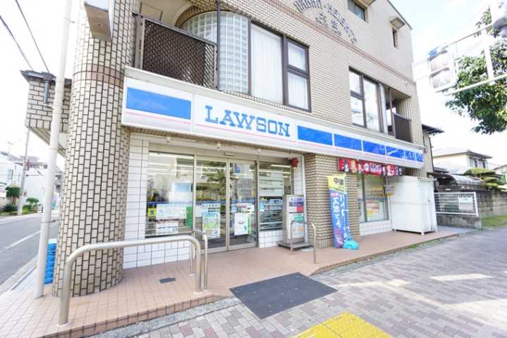 コンビニ　ローソン茨木大住店（コンビニ）まで125m