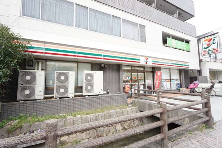 コンビニ　セブン－イレブン茨木宮元町店（コンビニ）まで528m