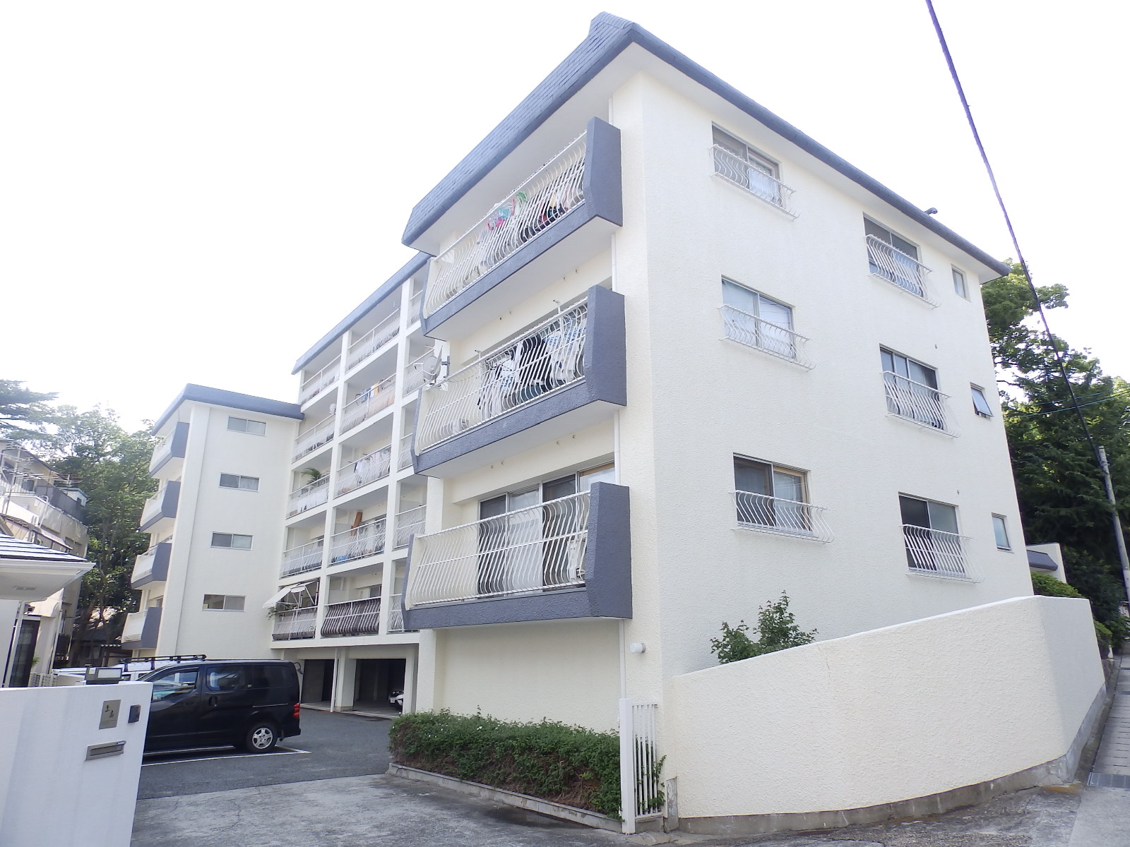 建物外観　南向き