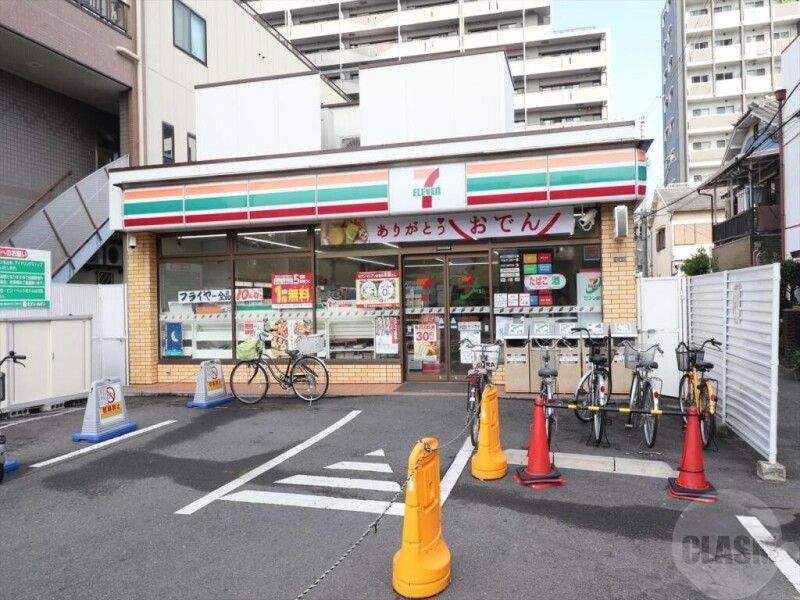 コンビニ　セブン-イレブン吹田片山１丁目店（コンビニ）まで208m