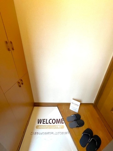 玄関　※他号室の写真です。