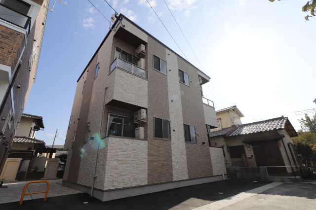 建物外観　オシャレなデザイナーズ物件です。