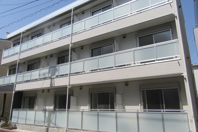建物外観　2018年3月築のアパートです♪