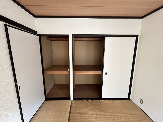 収納　和室に３段収納があります