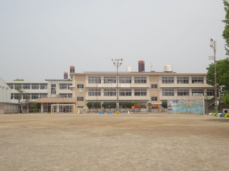 小学校　浜松市立竜禅寺小学校（小学校）まで392m