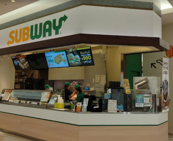飲食店　サブウェイ あまがさきキューズモール店（飲食店）まで1364m