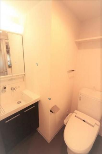 トイレ　コンパクトで使いやすいトイレです
