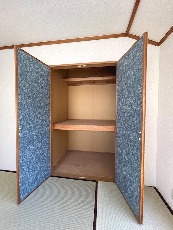 収納　和室６帖（板の間あり）収納