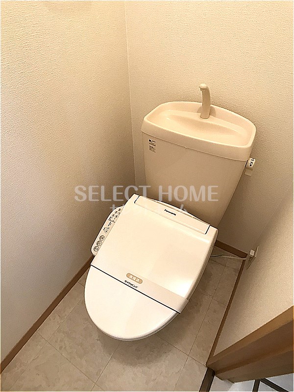 トイレ　同型タイプ