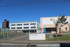 小学校　札幌市立東白石小学校（小学校）まで426m