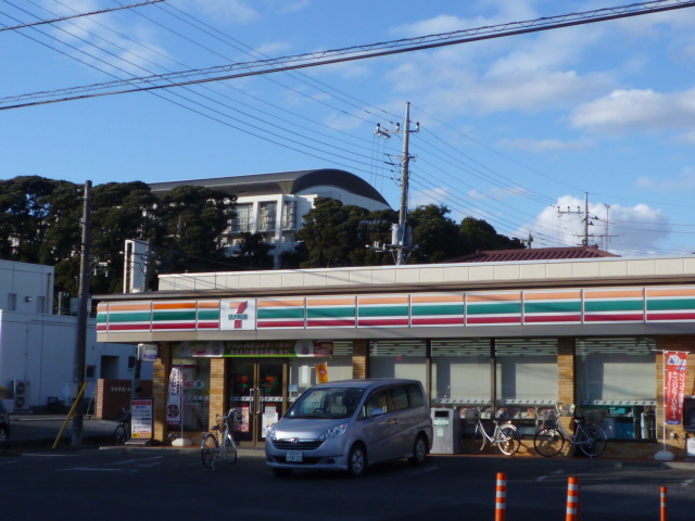 コンビニ　セブンイレブン竜ケ崎光順田（コンビニ）まで682m