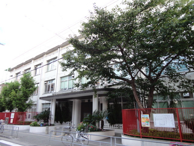 小学校　菅原小学校（小学校）まで550m