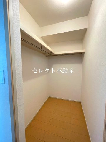 収納　広い洗面スペース