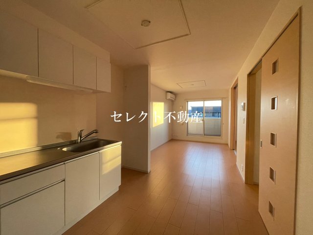 居室・リビング　おしゃれな居間です
