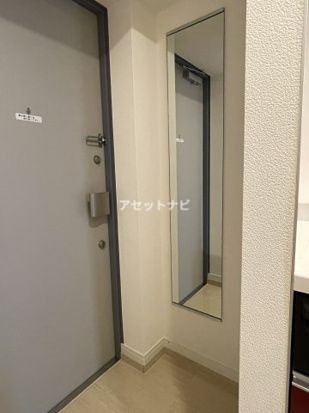 玄関　※別部屋参考写真