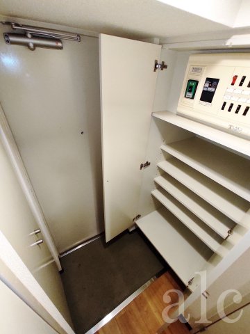 玄関　別部屋参照