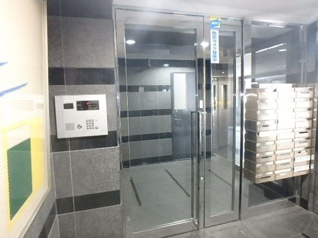エントランス　★オートロック★