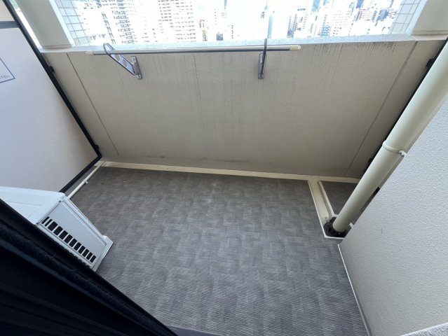 バルコニー　同物件別部屋写真