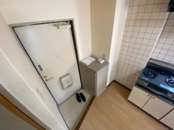 玄関　※別部屋の写真です