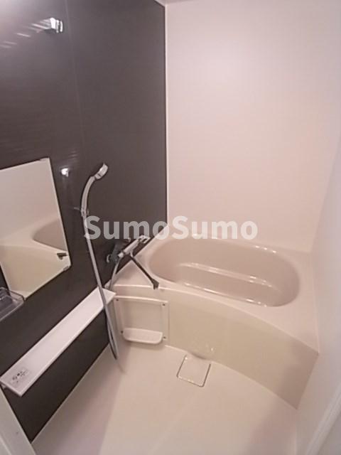 バス・シャワールーム　ゆったり過ごせるお風呂です