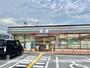 コンビニ　セブン－イレブン野洲市役所前店（コンビニ）まで194m