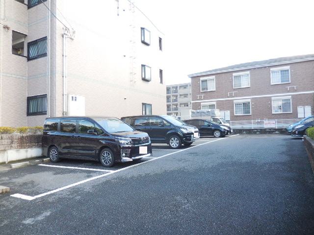 駐車場　駐車場