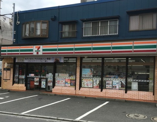 コンビニ　セブンイレブン西戸塚店（コンビニ）まで562m