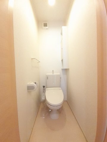 トイレ　コンパクトで使いやすいトイレです
