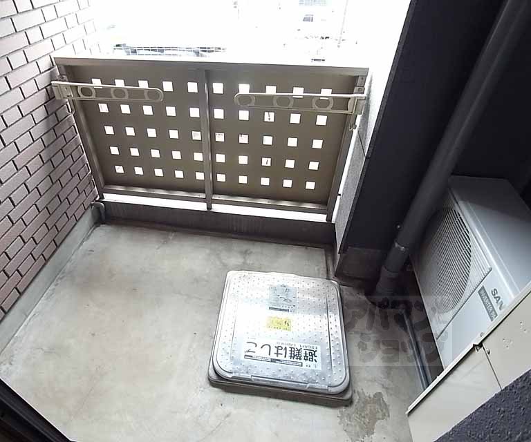 バルコニー　バルコニ