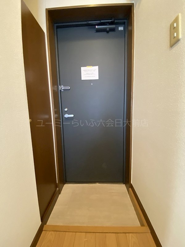 玄関　別部屋参考になります。