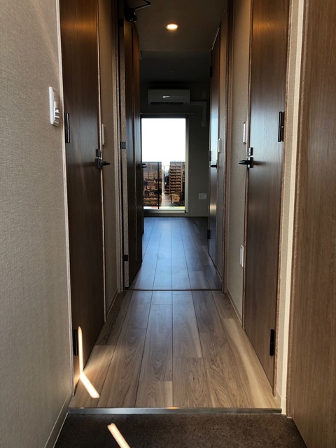 玄関　※写真は同タイプ住戸です。