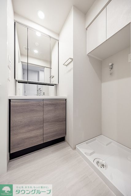洗面設備　※写真は同タイプ住戸です。