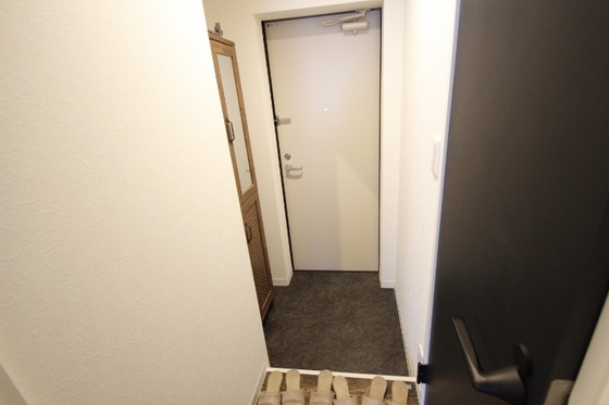 玄関　※別部屋の写真です