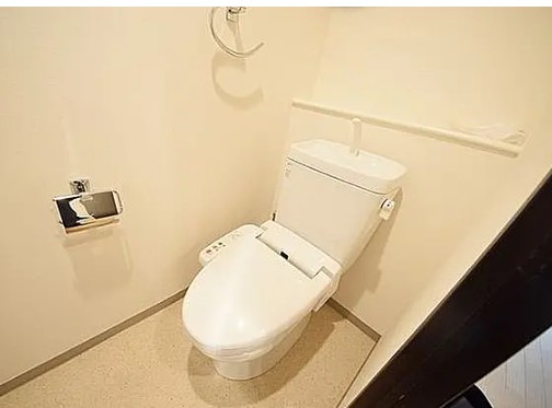トイレ　落ち着いたトイレです