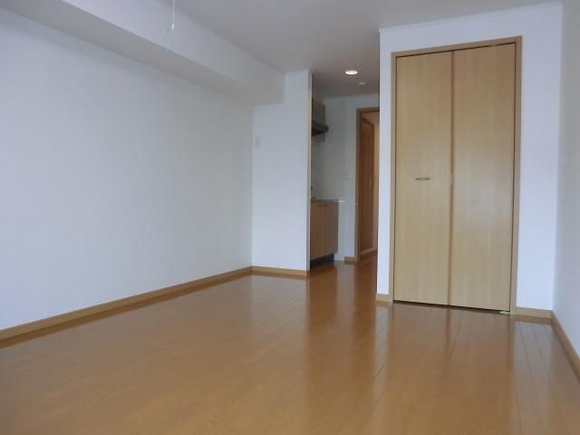 居室・リビング　ゆったり１０，１帖のお部屋ですよ