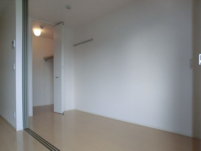 その他部屋・スペース　間仕切り扉なしで広々お部屋を使用できます