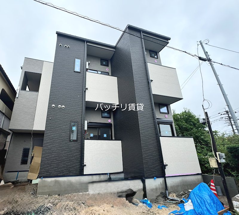 建物外観　新築　オートロック　防犯カメラ