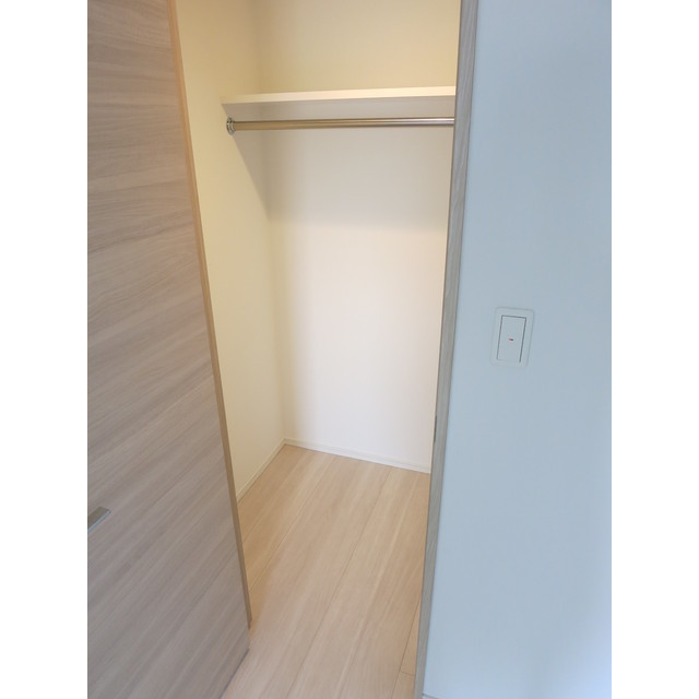 収納　洋室ウォークインクローゼット