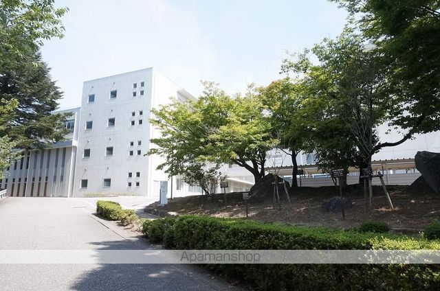 高校・高専　石川県立金沢桜丘高校（高校・高専）まで720m