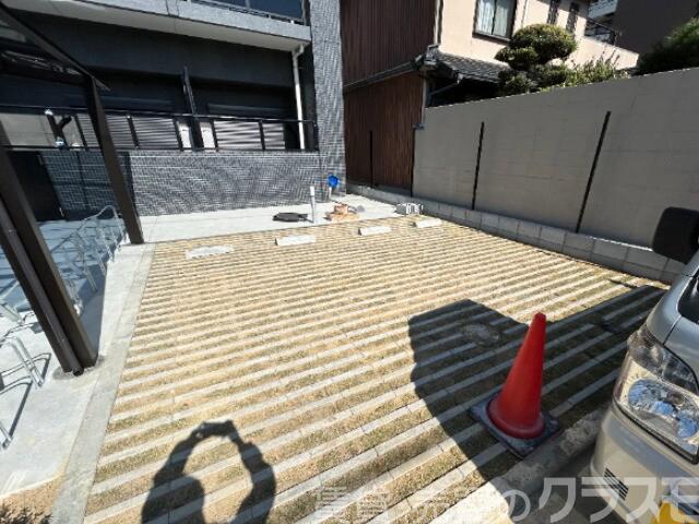 駐車場　敷地内駐車場