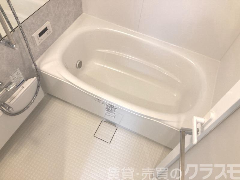 バス・シャワールーム　浴室乾燥機＆追い焚き機能付きバス♪