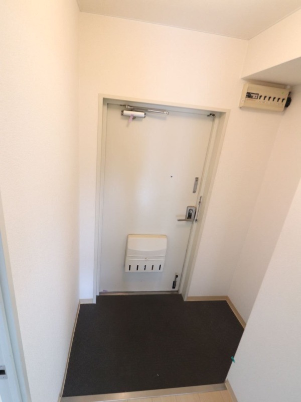 玄関　シューズボックスが設置可能です