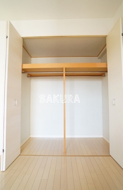 収納　お荷物の多い方でも安心のクローゼット付き♪